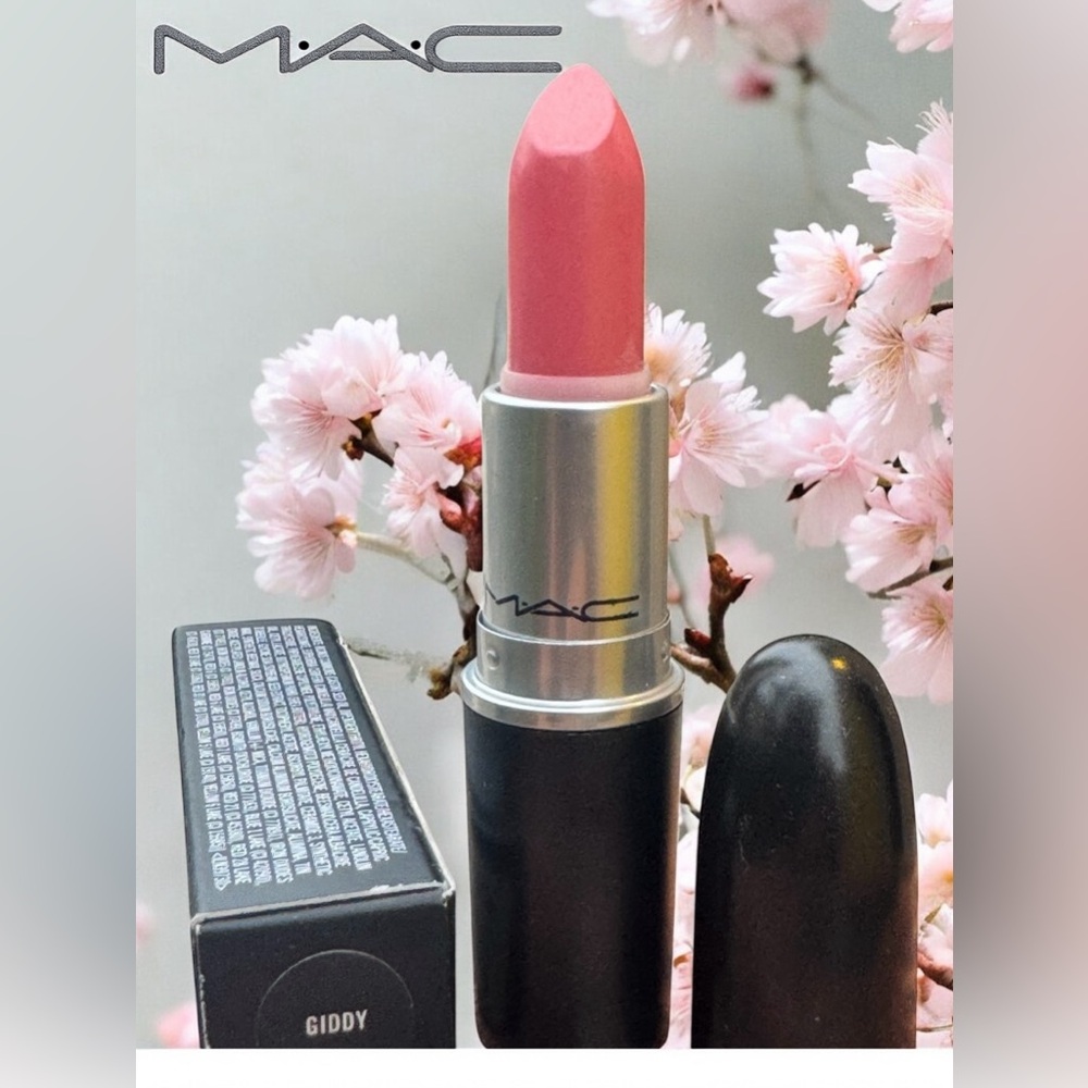 MAC GIDDY Lustre Lipstick. NEW IN BOX. - Picture 7 of 13